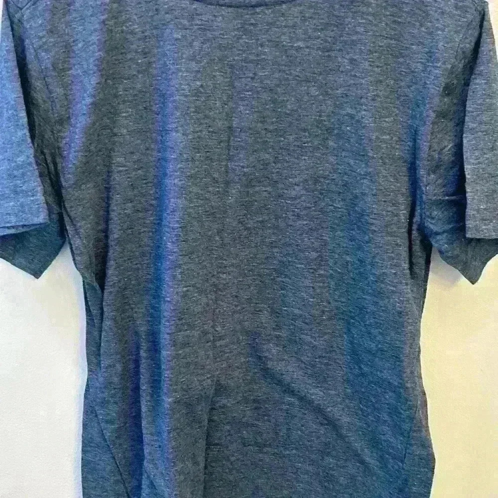 Men's small Canada Niagara Falls distressed grey teeshirt - Picture 6 of 6